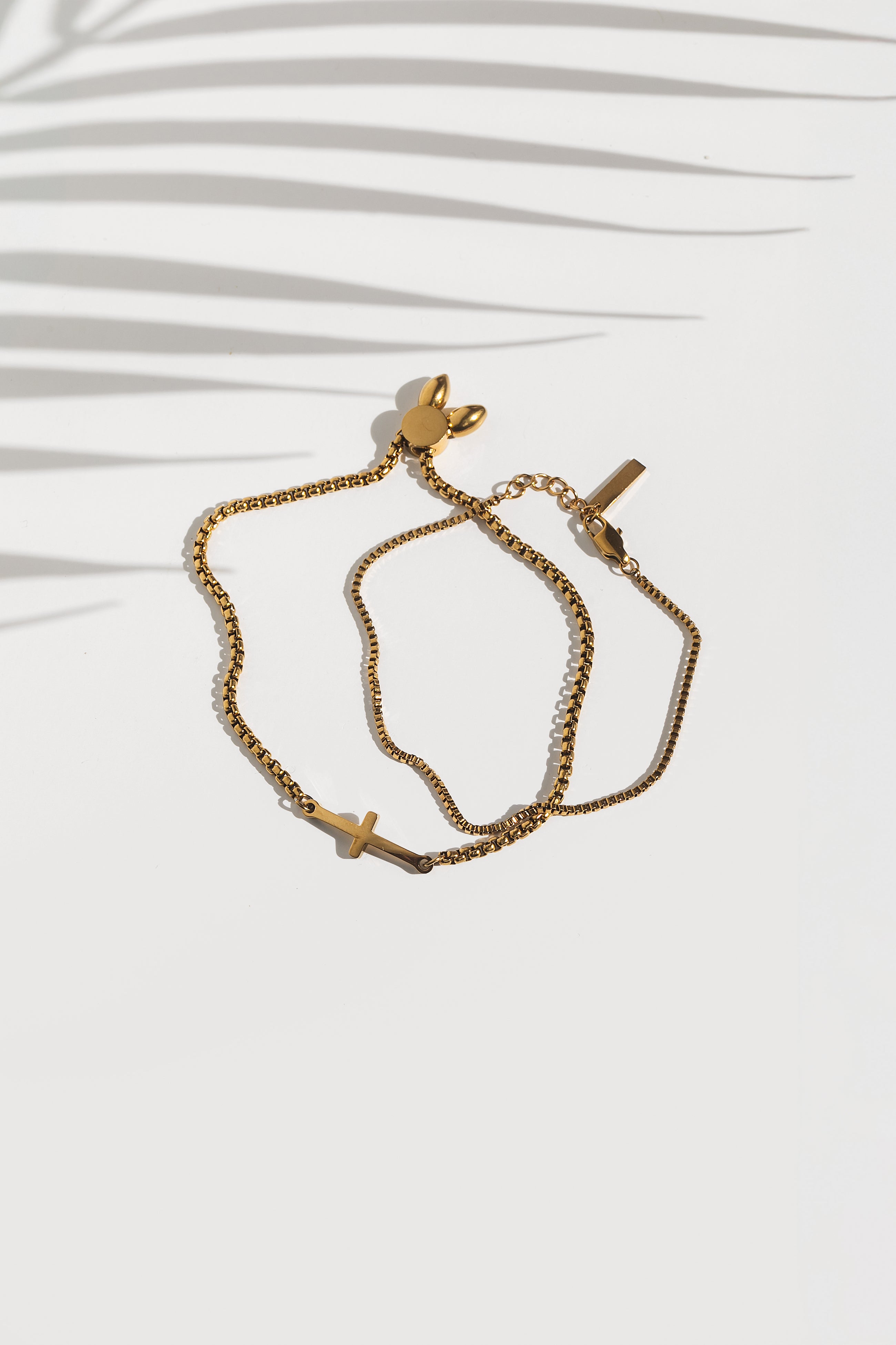 So Chic, So Classic Cross Bracelet Set 18k Gold Plated