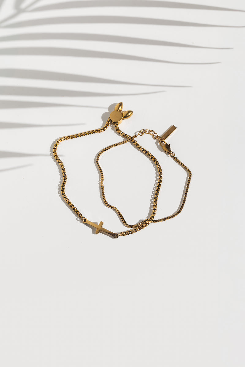 So Chic, So Classic Cross Bracelet Set 18k Gold Plated