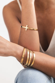 So Chic Cross Bangle 18k Gold - Plated - A Meaningful Mood