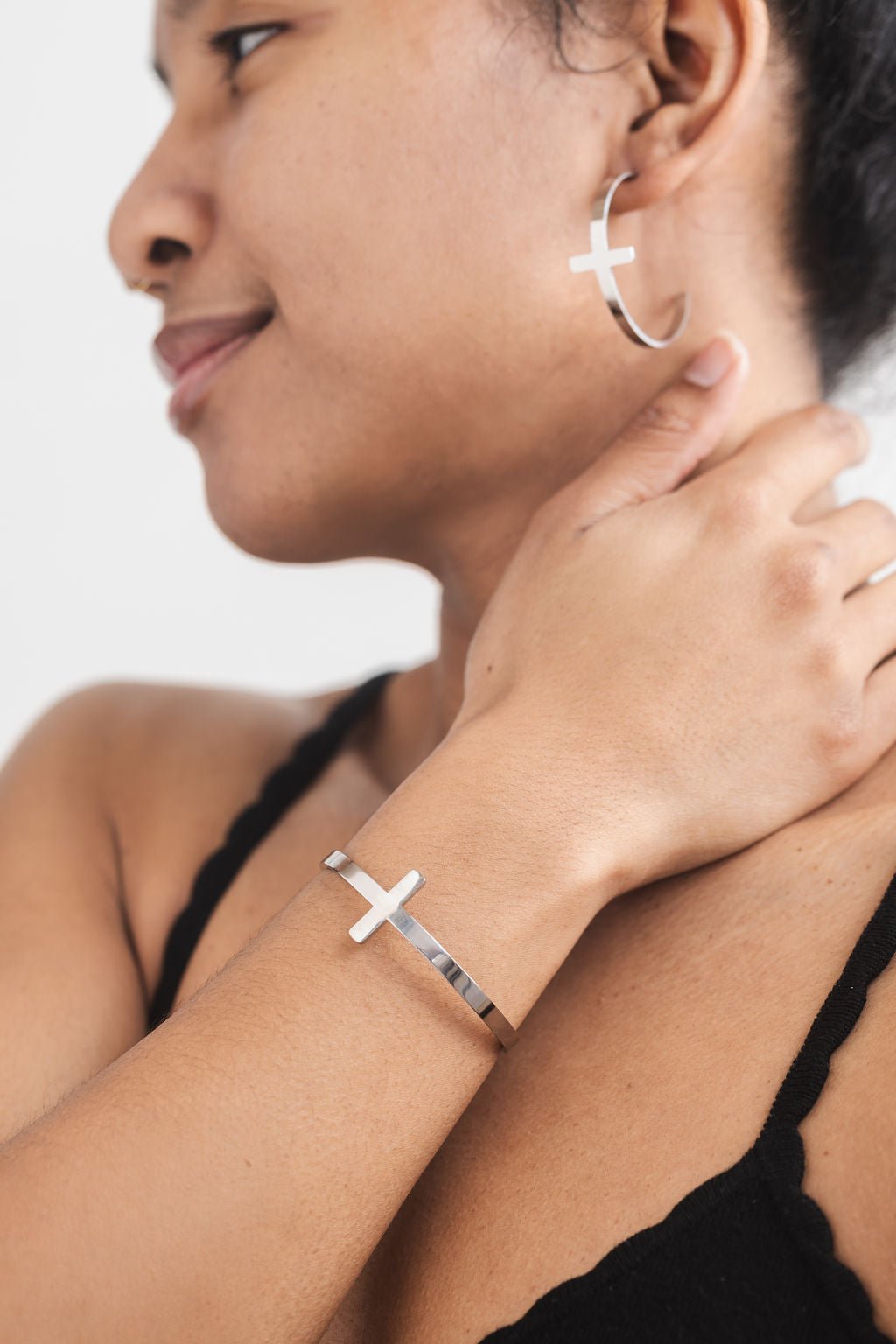 So Chic Cross Bangle Stainless Steel - A Meaningful Mood