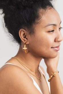 So Chic Cross Hoops 18k Gold - Plated - A Meaningful Mood