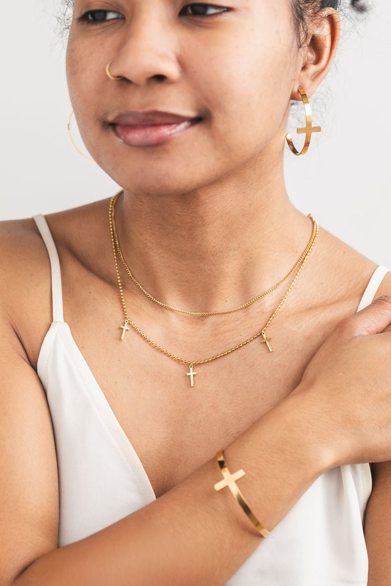 So Chic Cross Layered Necklace 18k Gold - Plated - A Meaningful Mood