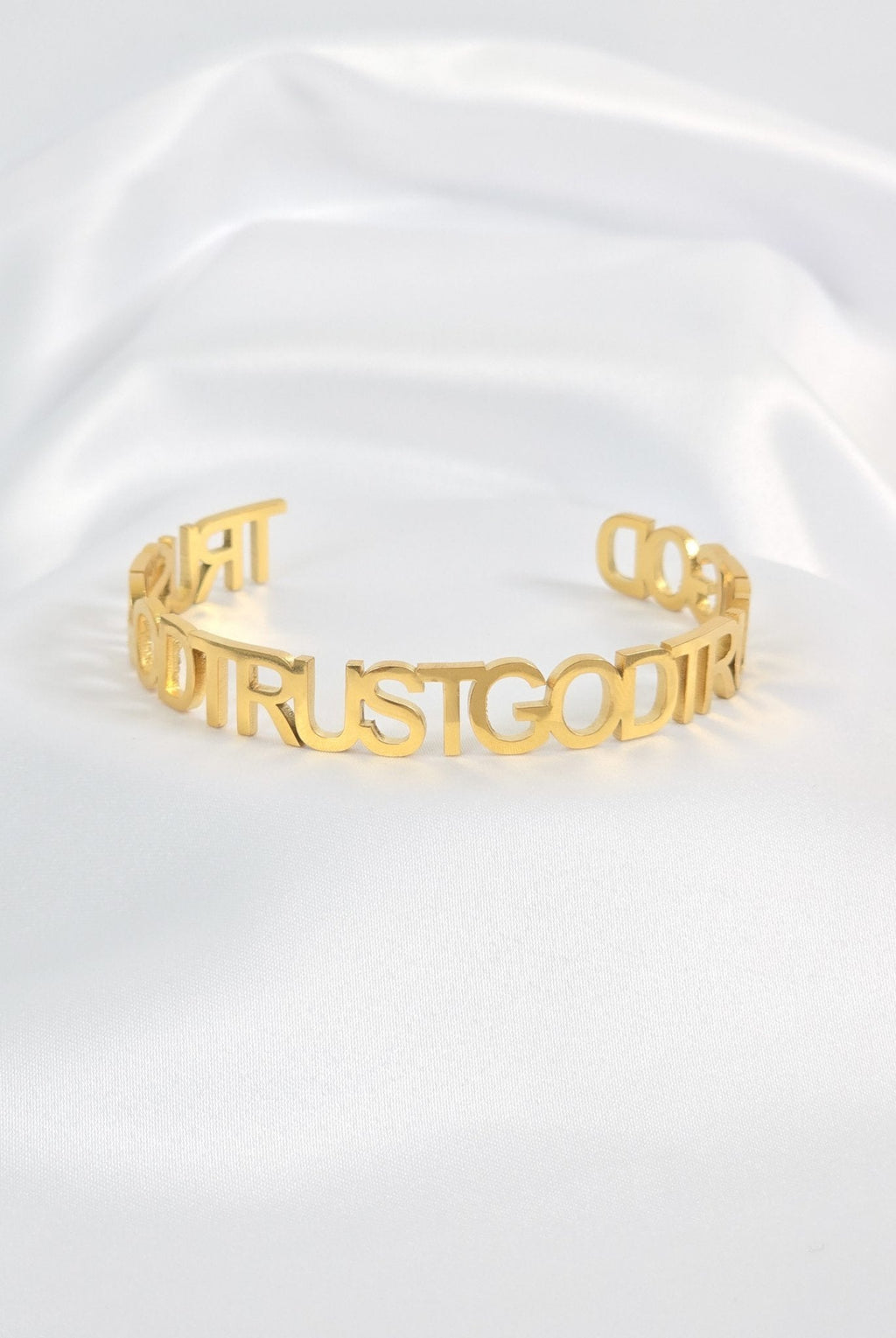 Trust God Bold Bangle 18k Gold - Plated - A Meaningful Mood